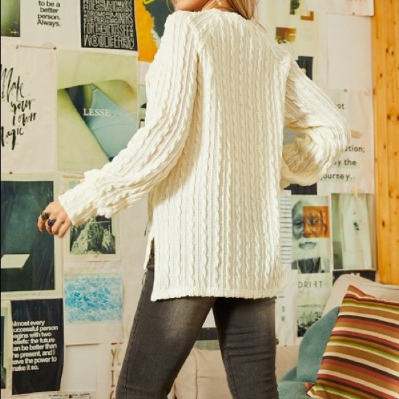 NWOT Suzanne Betro Suzanne Betro Cream with Faux Pearls - Picture 5 of 6